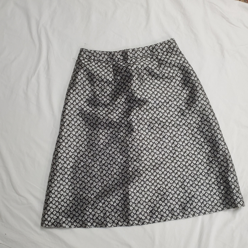 NWT Silver & Black Floral Design A-line Skirt